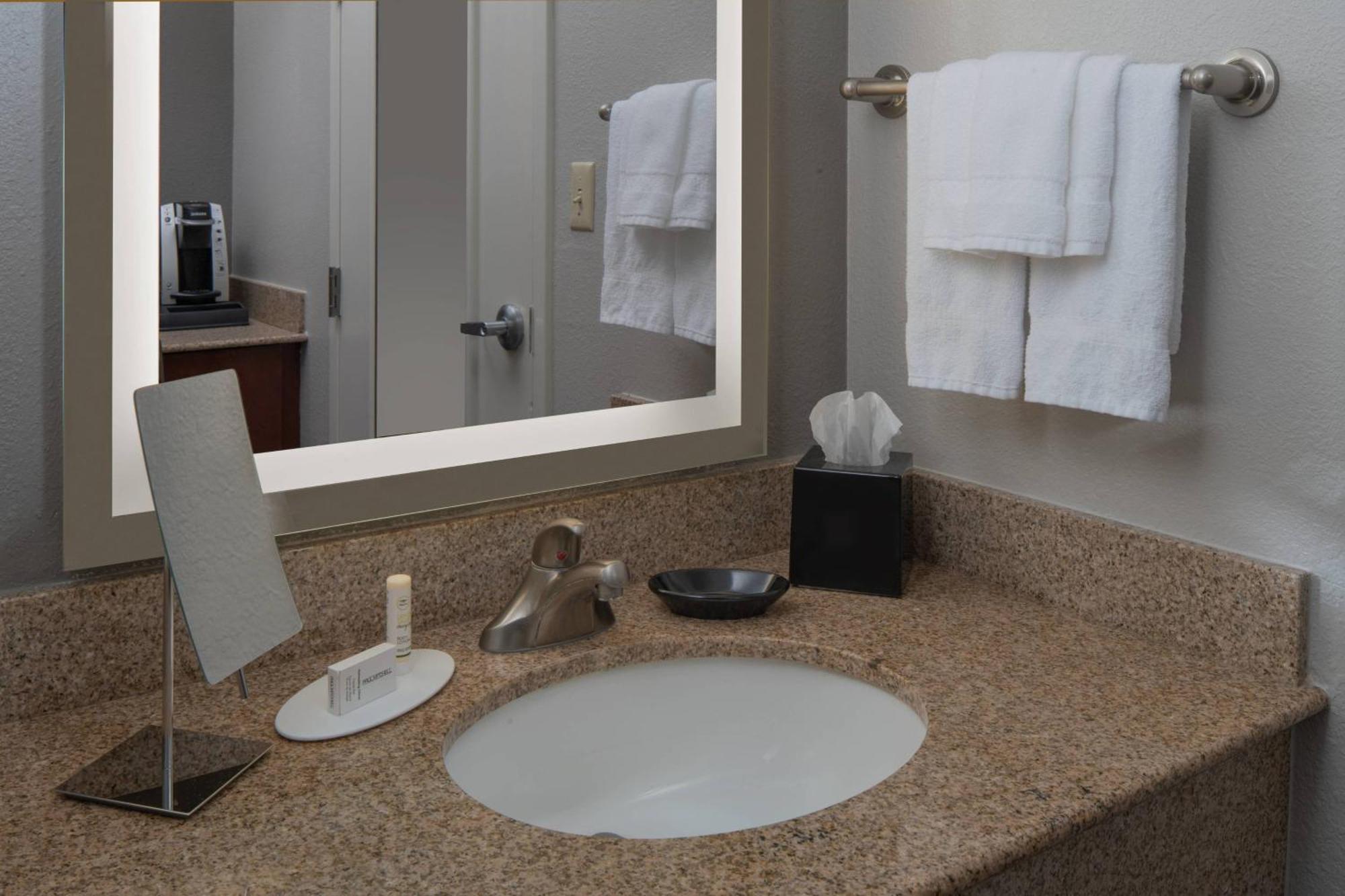 Courtyard By Marriott Jacksonville At The Mayo Clinic Campus/Beaches מראה חיצוני תמונה