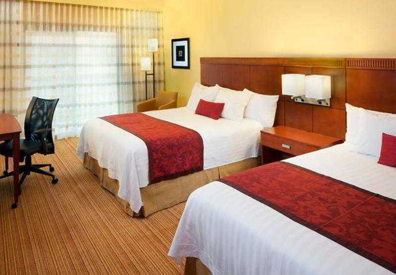 Courtyard By Marriott Jacksonville At The Mayo Clinic Campus/Beaches מראה חיצוני תמונה