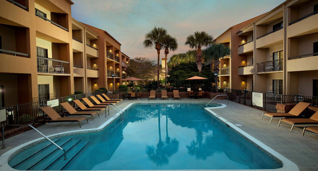 Courtyard By Marriott Jacksonville At The Mayo Clinic Campus/Beaches מראה חיצוני תמונה
