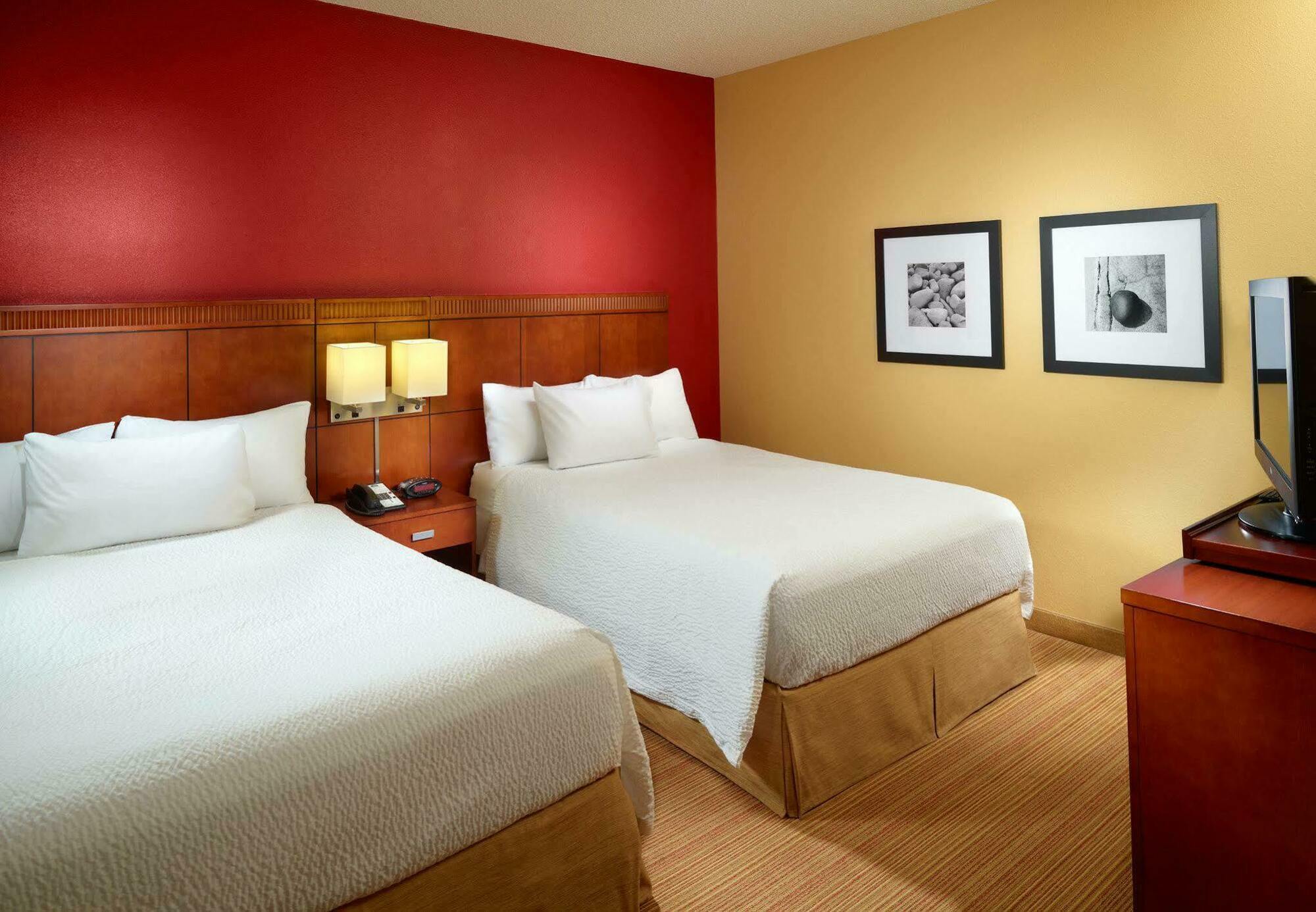Courtyard By Marriott Jacksonville At The Mayo Clinic Campus/Beaches מראה חיצוני תמונה