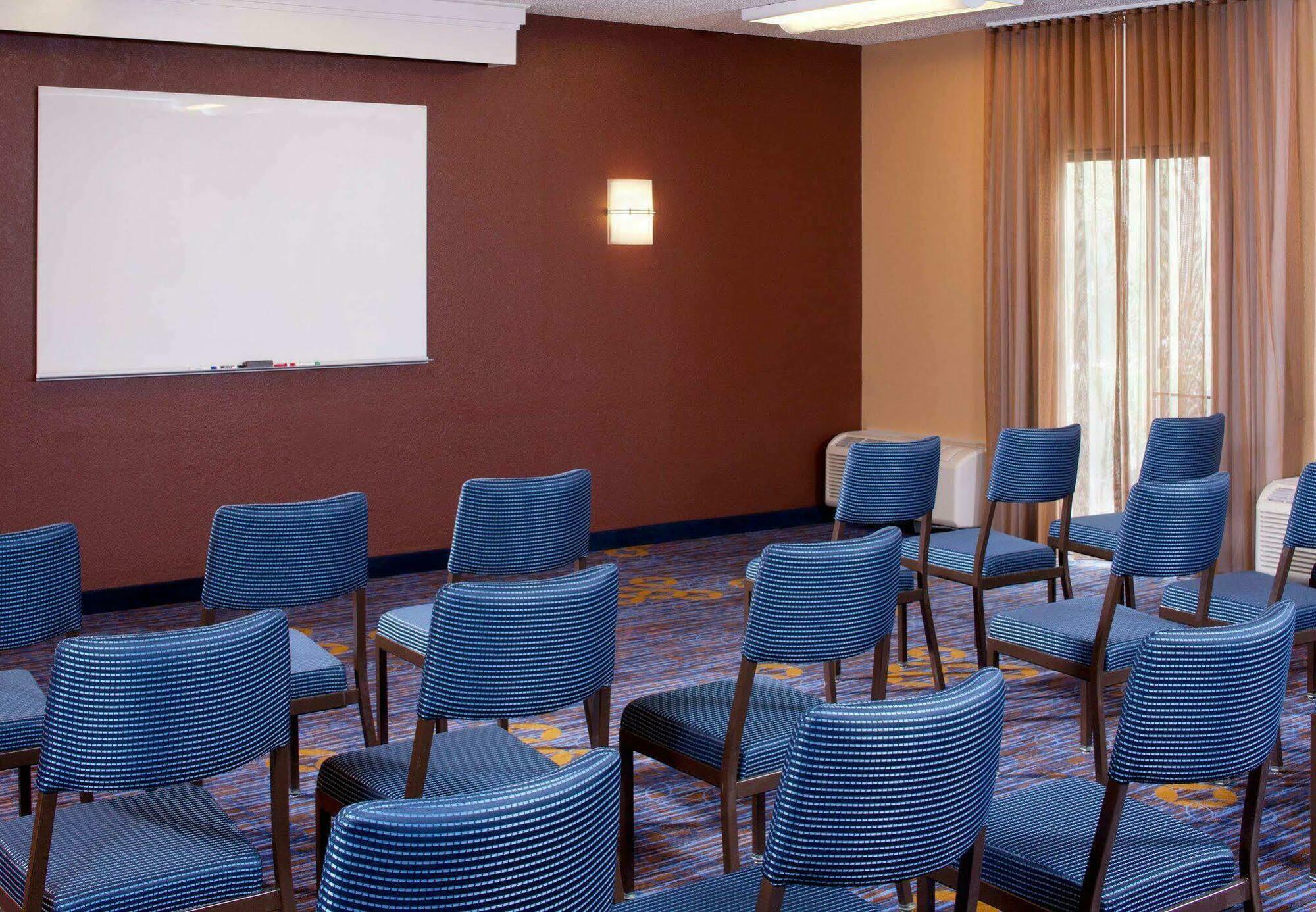 Courtyard By Marriott Jacksonville At The Mayo Clinic Campus/Beaches מראה חיצוני תמונה